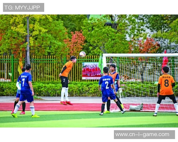 校园足球盛宴点燃青春激情学校举行精彩足球比赛展现团队精神