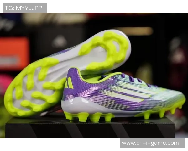 福驰足球鞋质量评测与用户反馈分析助你选择最佳运动装备 福驰足球鞋质量评测与用户反馈分析助你选择最佳运动装备