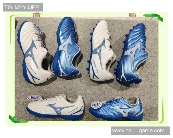 男装足球鞋的选择与搭配技巧助你在球场上尽显风采与实力 男装足球鞋的选择与搭配技巧助你在球场上尽显风采与实力